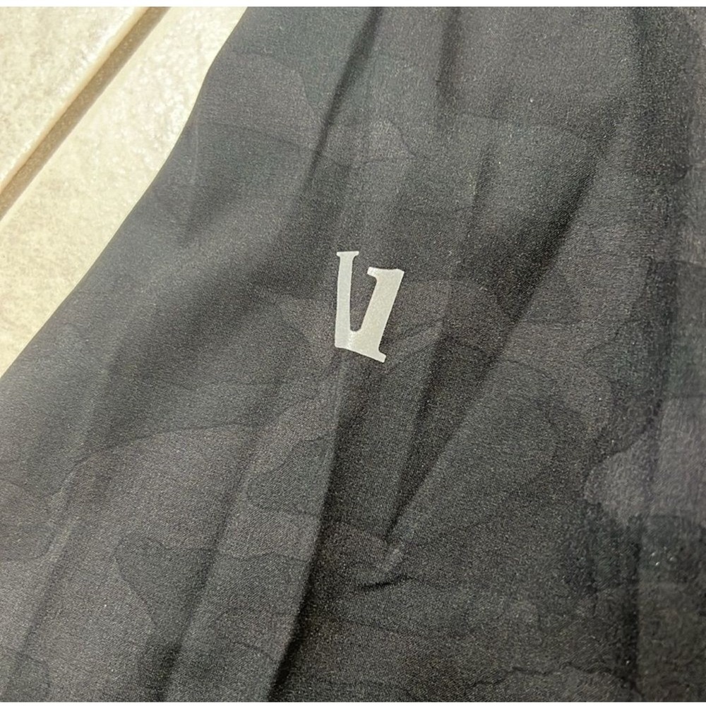 Vuori Men Outdoor Black Jacket Trainer Shell - Large - Picture 4 of 10